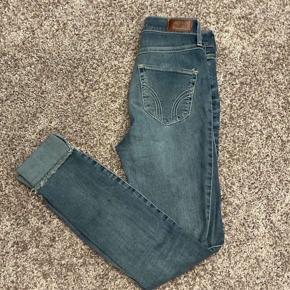 Hollister Super Skinny Blue Jeans, Size 1R - Picture 1 of 7